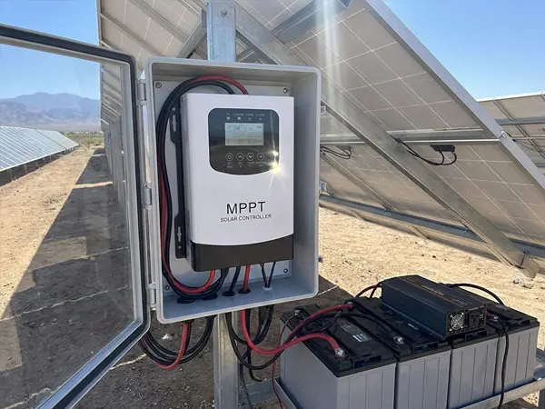 Il regolatore di carica solare MPPT ad alte prestazioni ottimizza la produzione di energia solare
