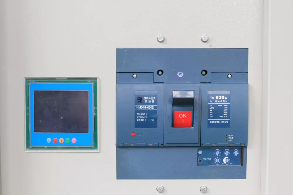 3 Phase 100KVA SCR Static AVR