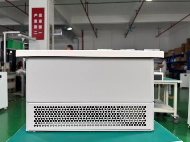 3 Phase 10KW Hybrid PV Inverter